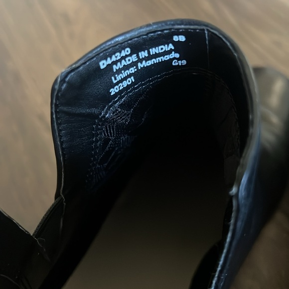 Booties - Picture 5 of 5